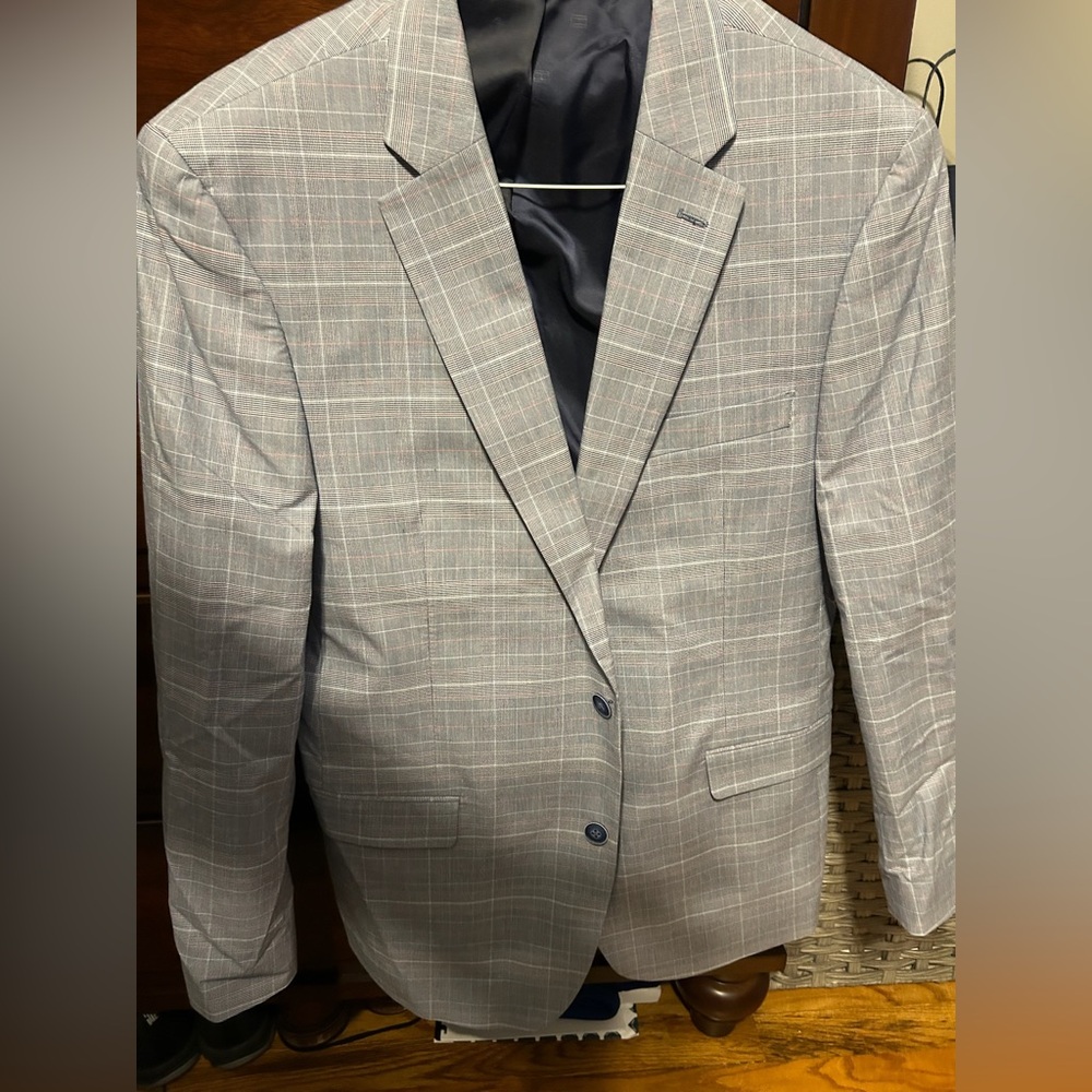 Tommy Hilfiger Gray Sport Coat with Windowpane Pattern